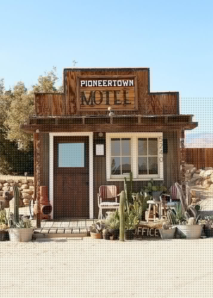 Pioneertown Motel 1/53