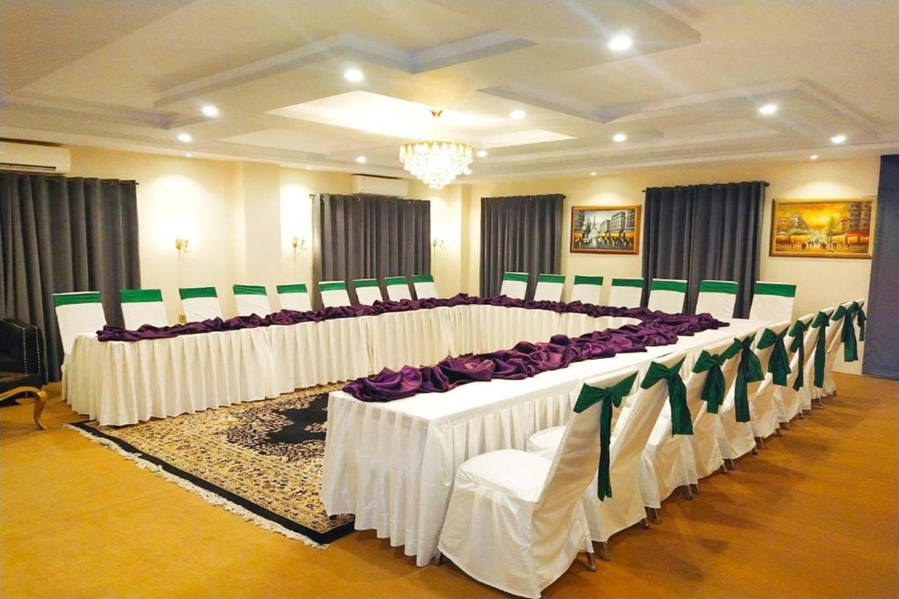 Hotel Royal Mansion - Multan 12/21