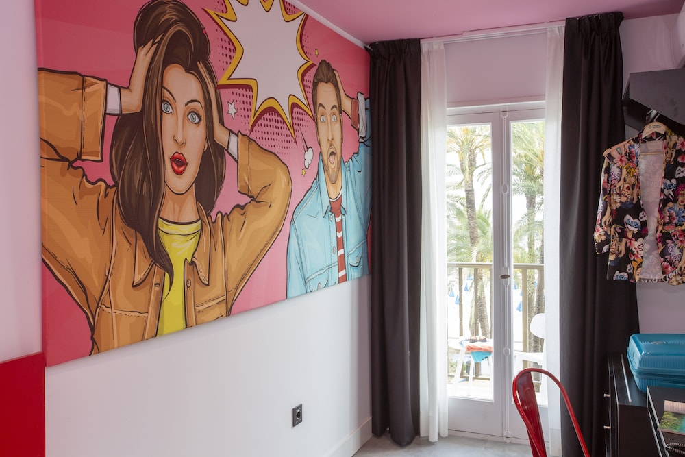 Hotel Casual Pop Art Benidorm 27/80
