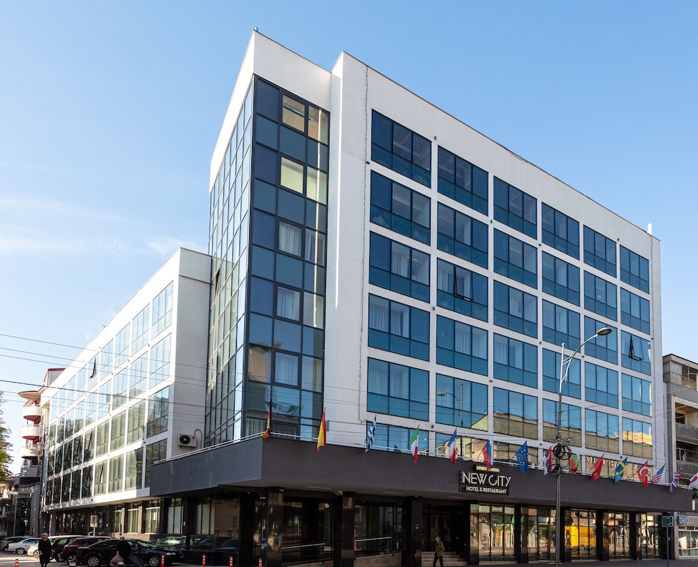 New City Hotel and Restaurant Nis 3/56
