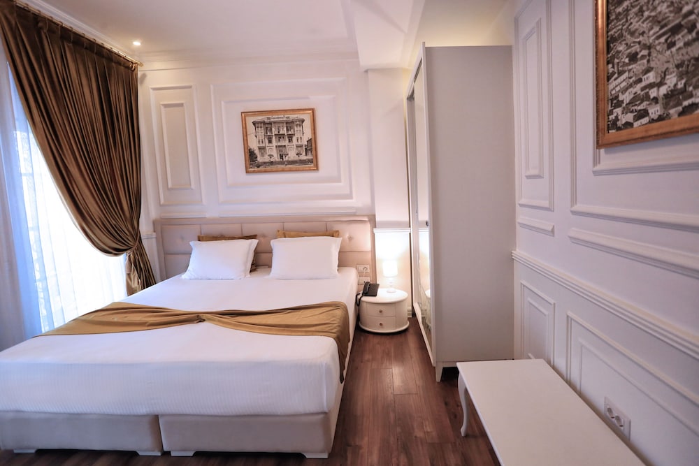 ELER HOTEL 14/25