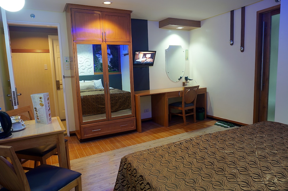 Tuscany Hotel Baguio 28/32