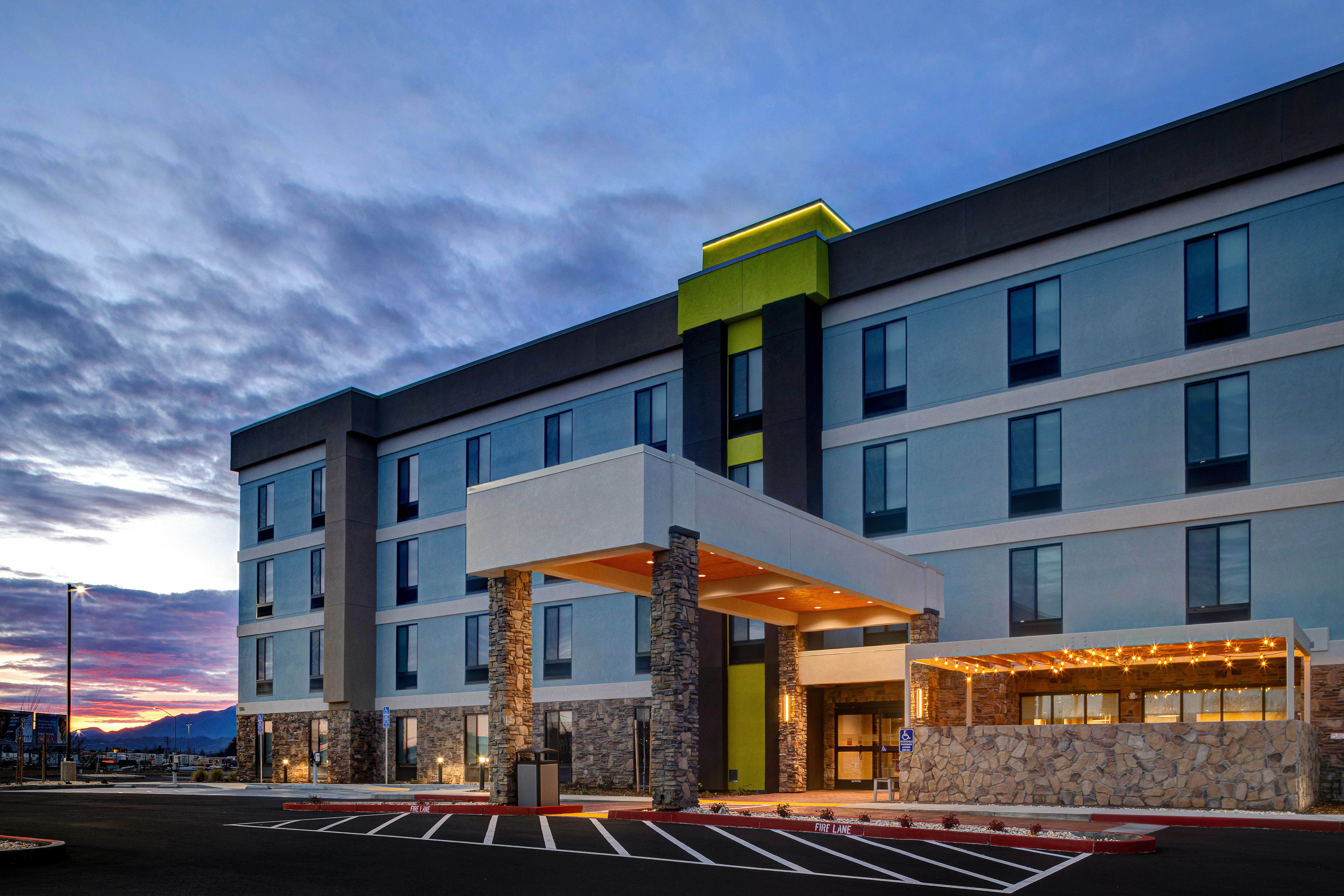 Home2 Suites by Hilton Redding 3/24