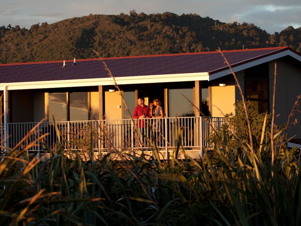 Greymouth Seaside Top 10 Holiday Park 5/71