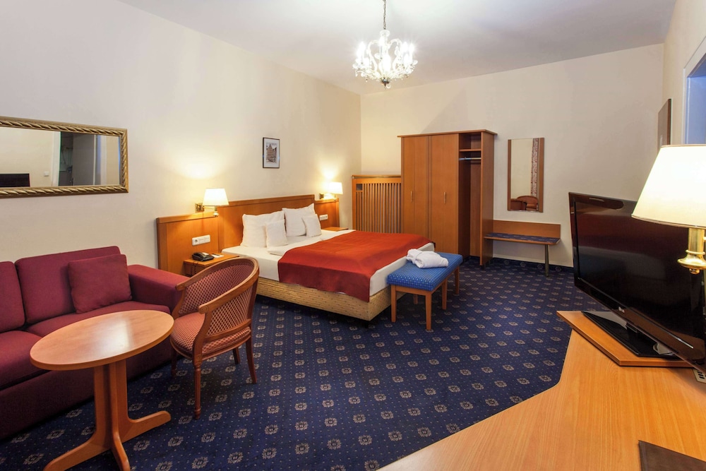 Centro National Frankfurt, Trademark Collection by Wyndham 11/34