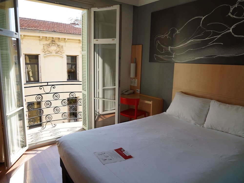 Ibis Centre Notre Dame 13/68