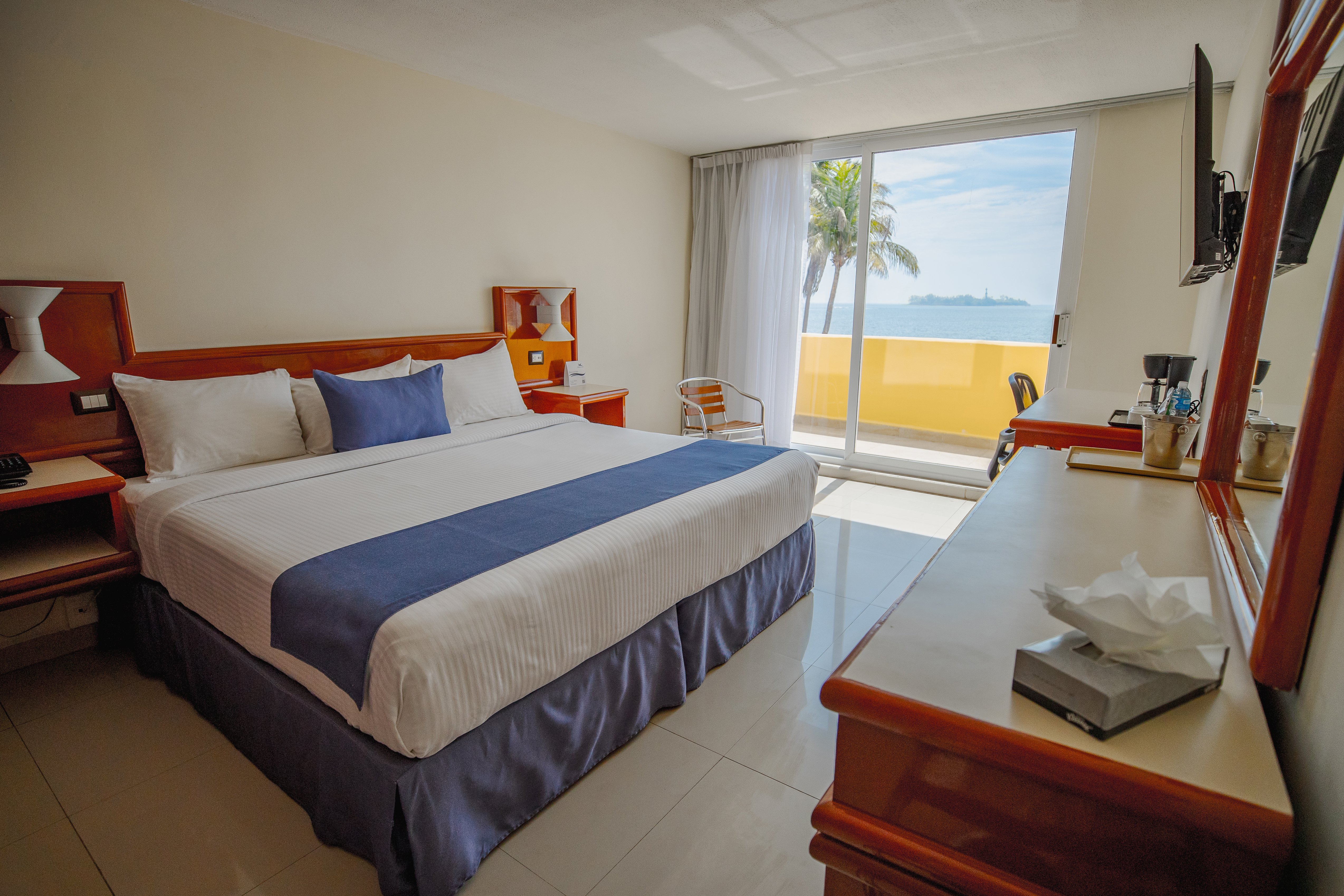 Hotel Hostal de Cortes 5/15