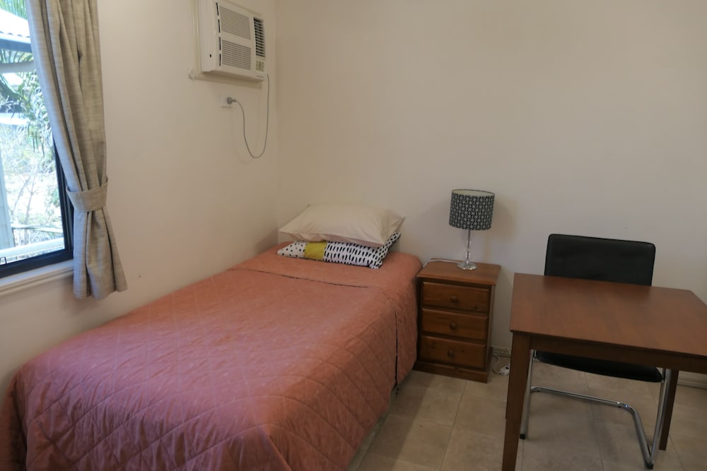 Room, Single, Single Bed