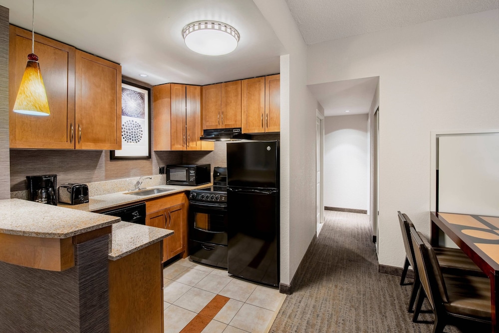Residence Inn By Marriott Kingston Water S Edge 27/41