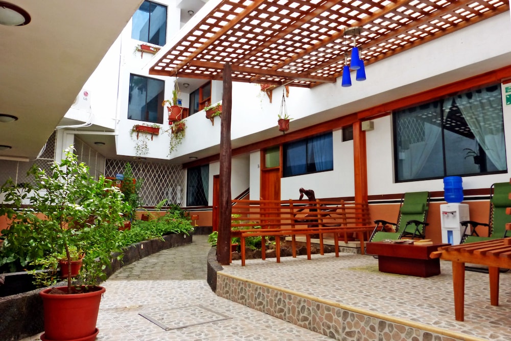 Hotel Brisas Del Pacifico 5/65