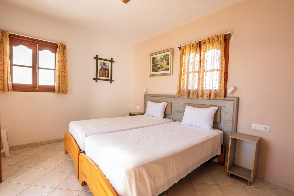 Arhontiko Hotel 9/50