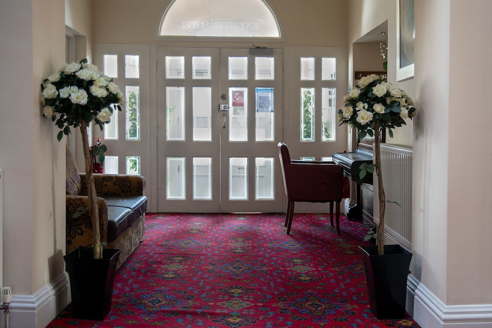 The Knighton Hotel by Payman Club 46/50