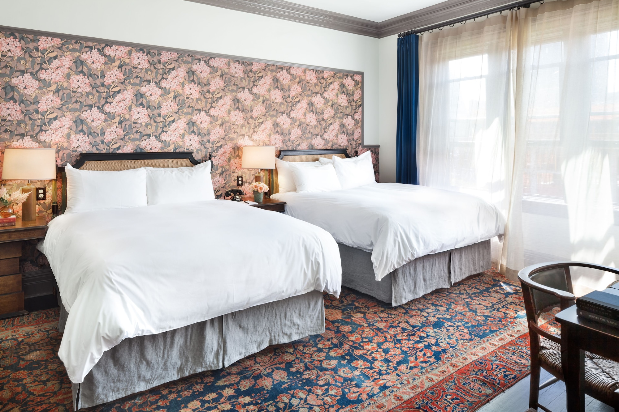 DELUXE, 2 QUEEN BEDS