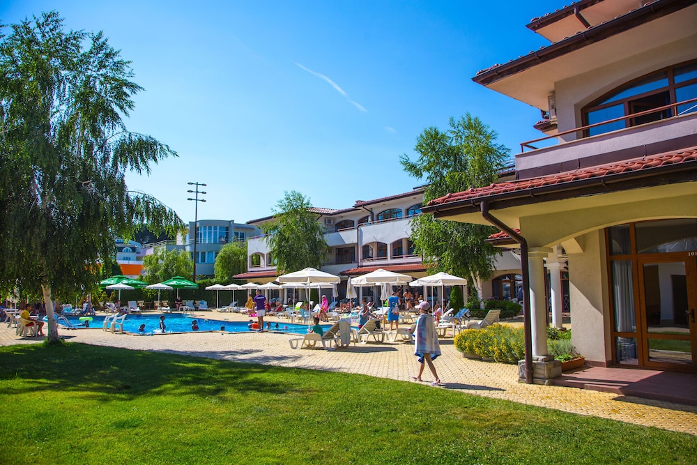 Sunrise Complex Hotel 38/50