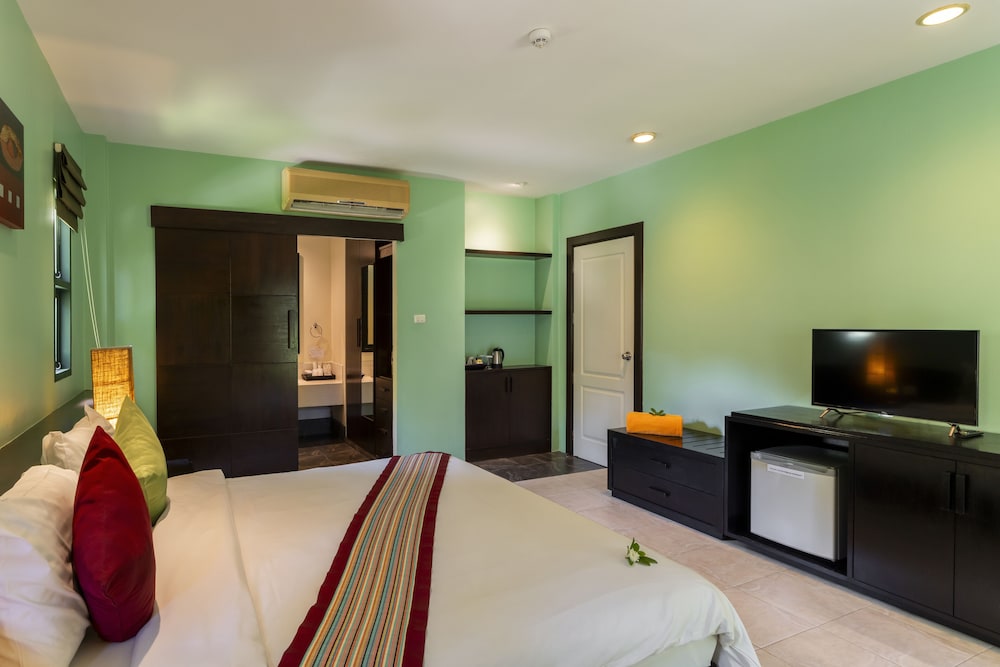 Baan Khaolak Beach Resort 17/50