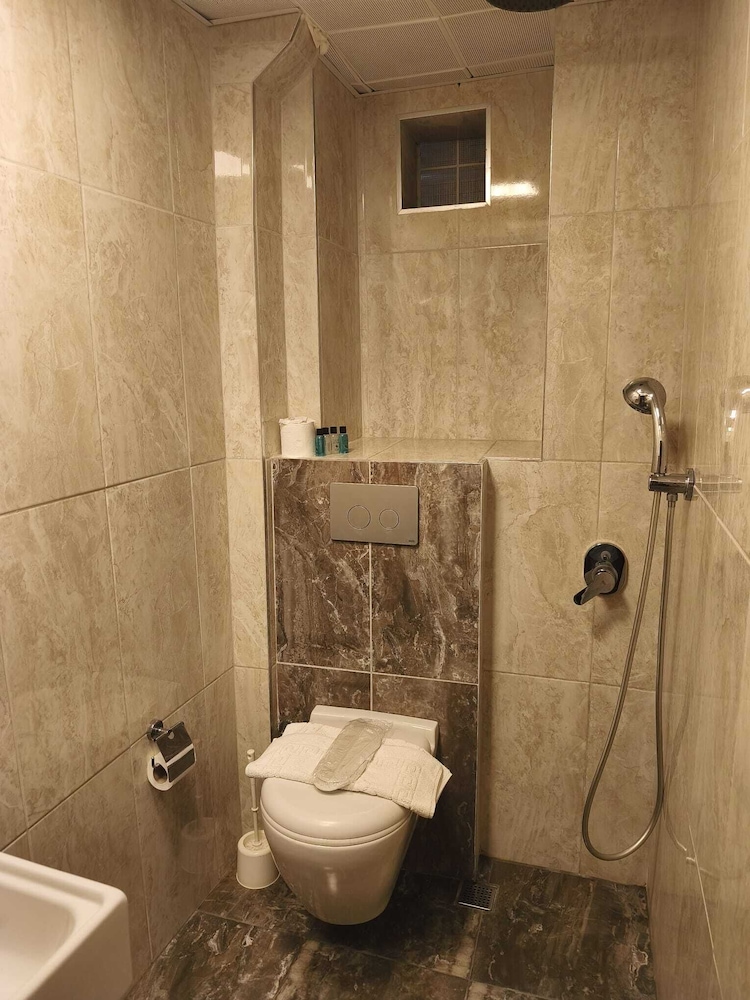 Ozmen Otel 39/44
