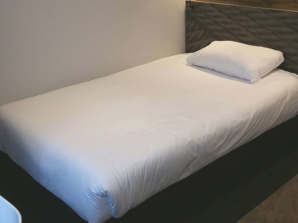ibis Clichy Centre Mairie 32/70