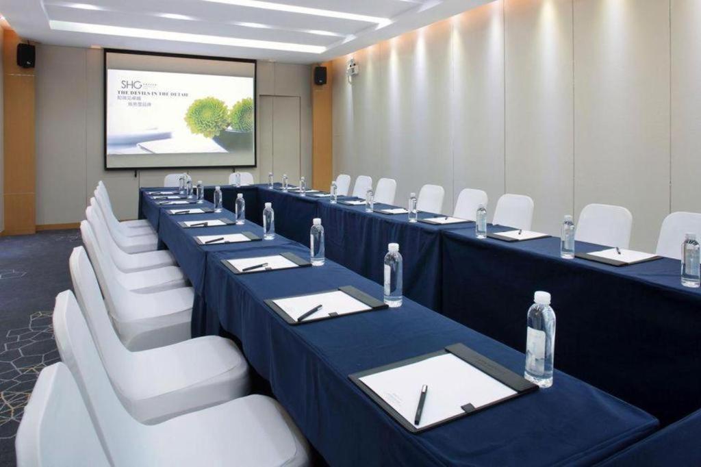 Dongguan Silverworld Garden Hotel 56/63