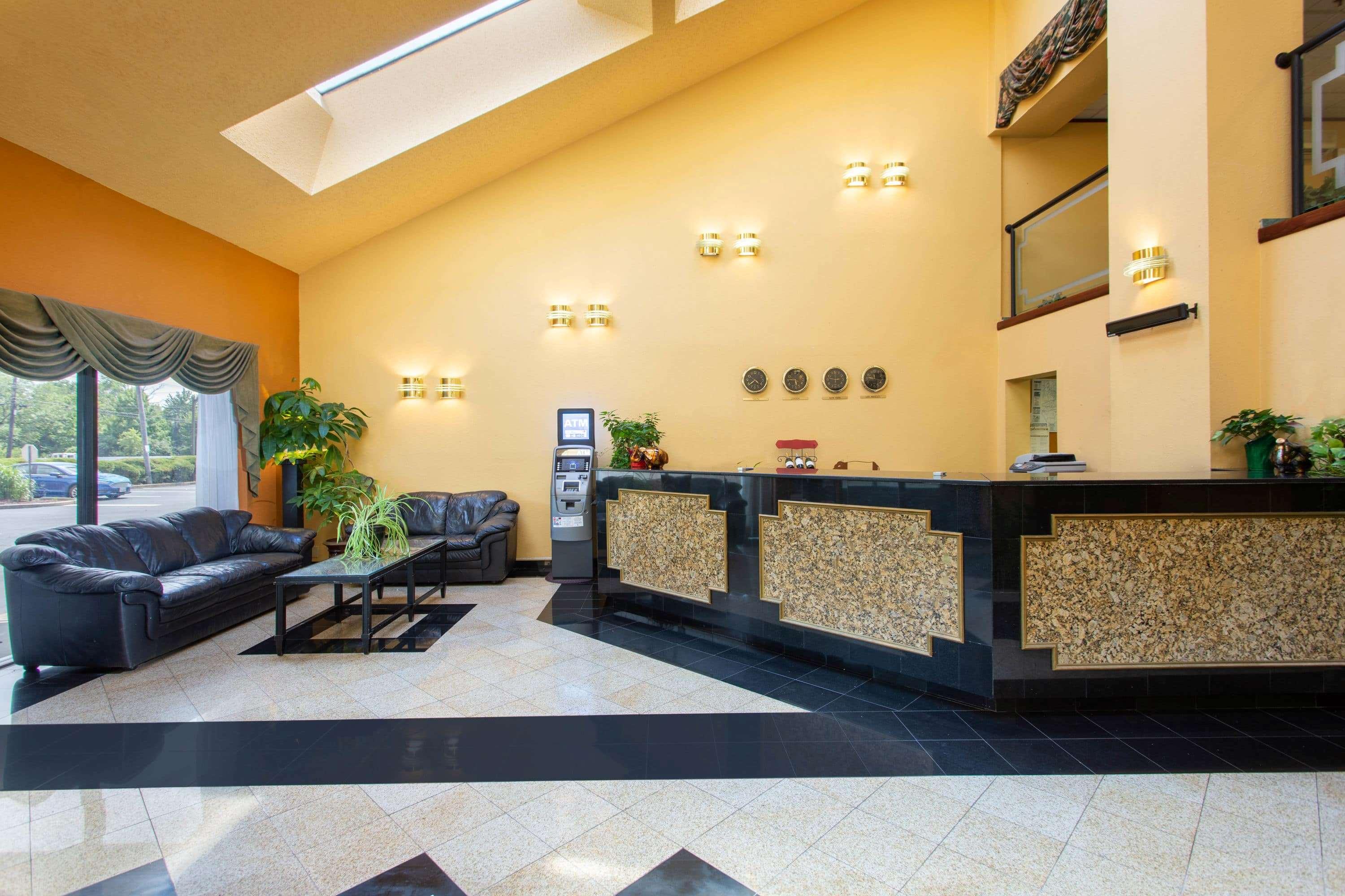 Days Inn by Wyndham Hillsborough 8/40
