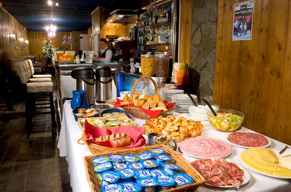 restaurant-cafeteria