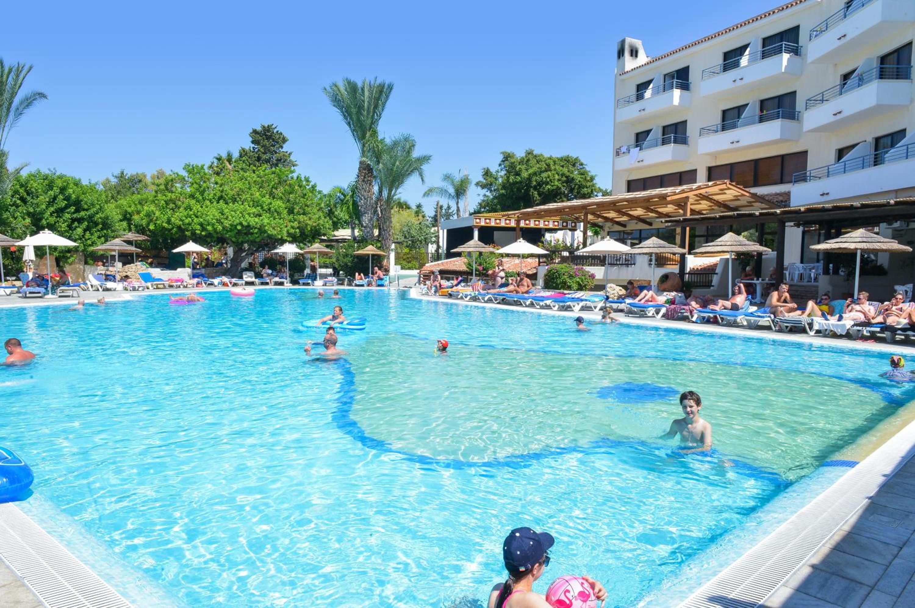 Paphos Gardens Holiday Resort 42/50
