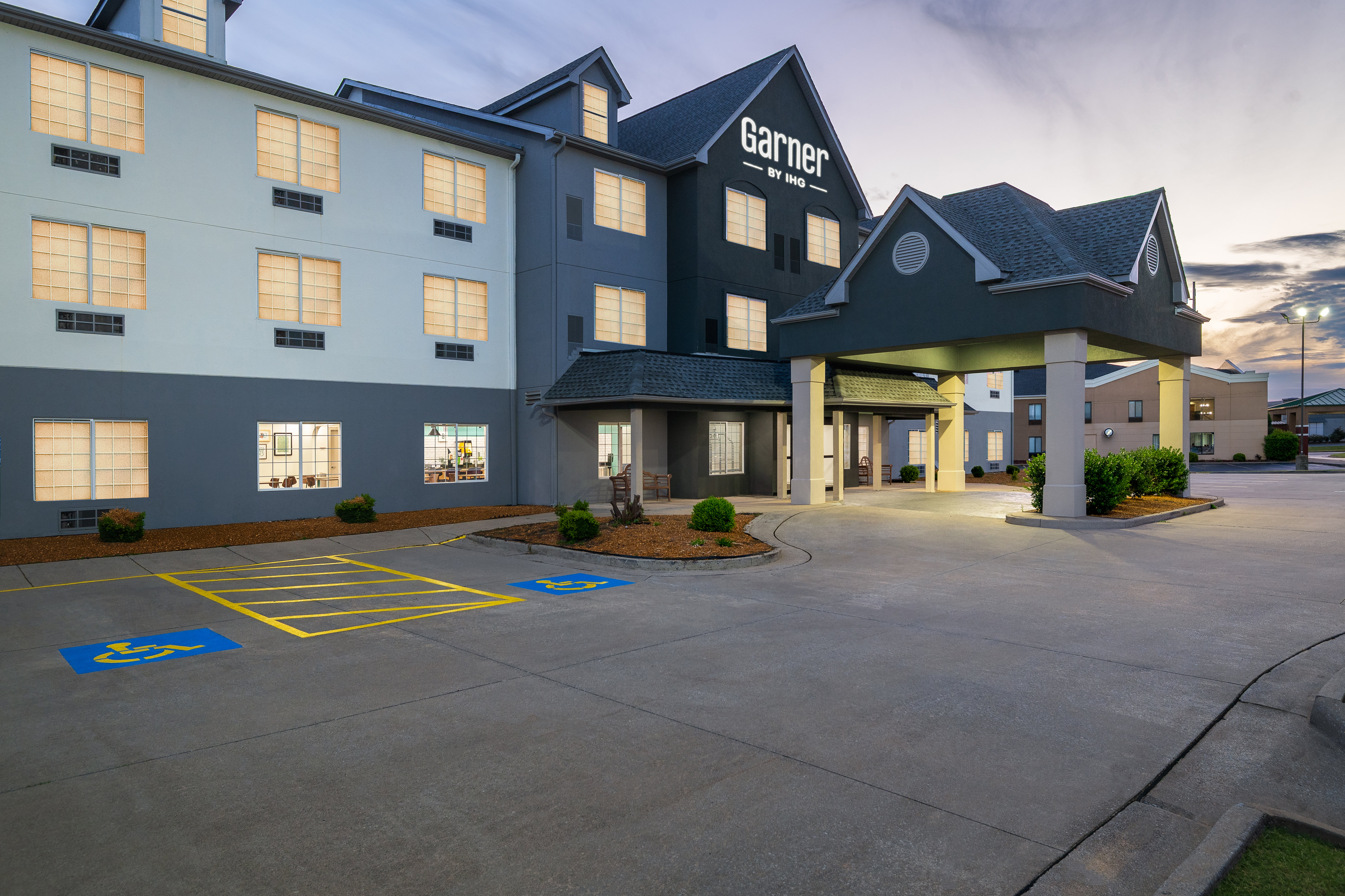 Garner Hotel Paducah West by IHG 43/45