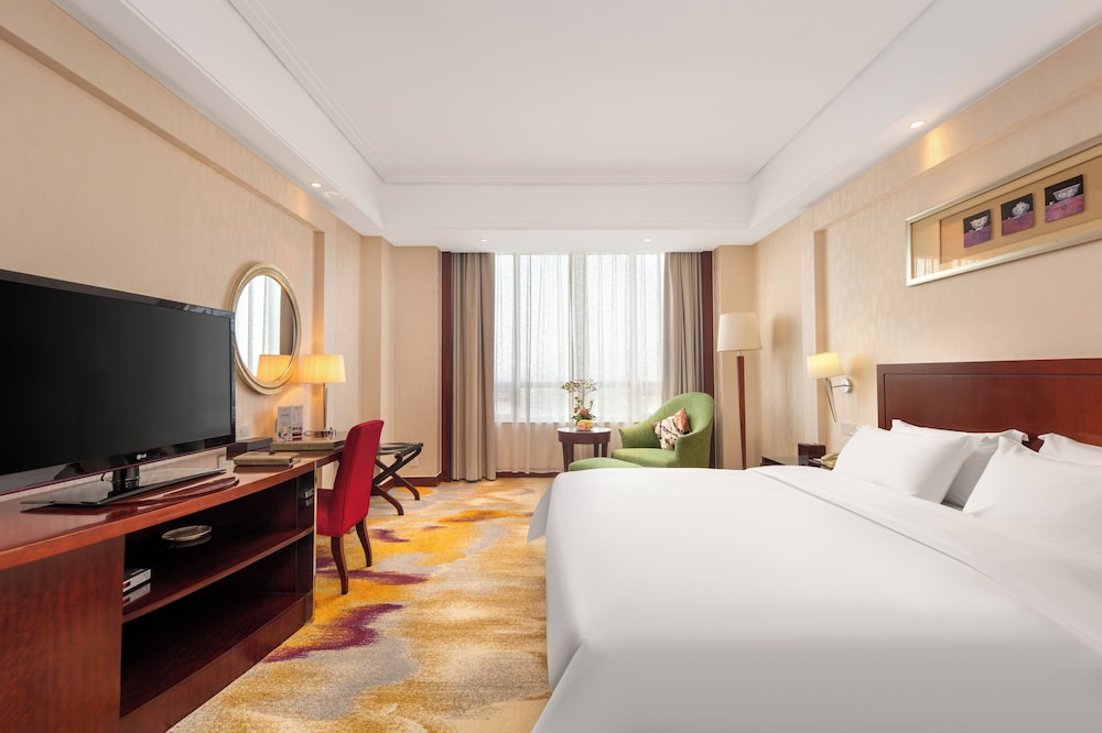 Plaza Hotel Yuyao 20/50