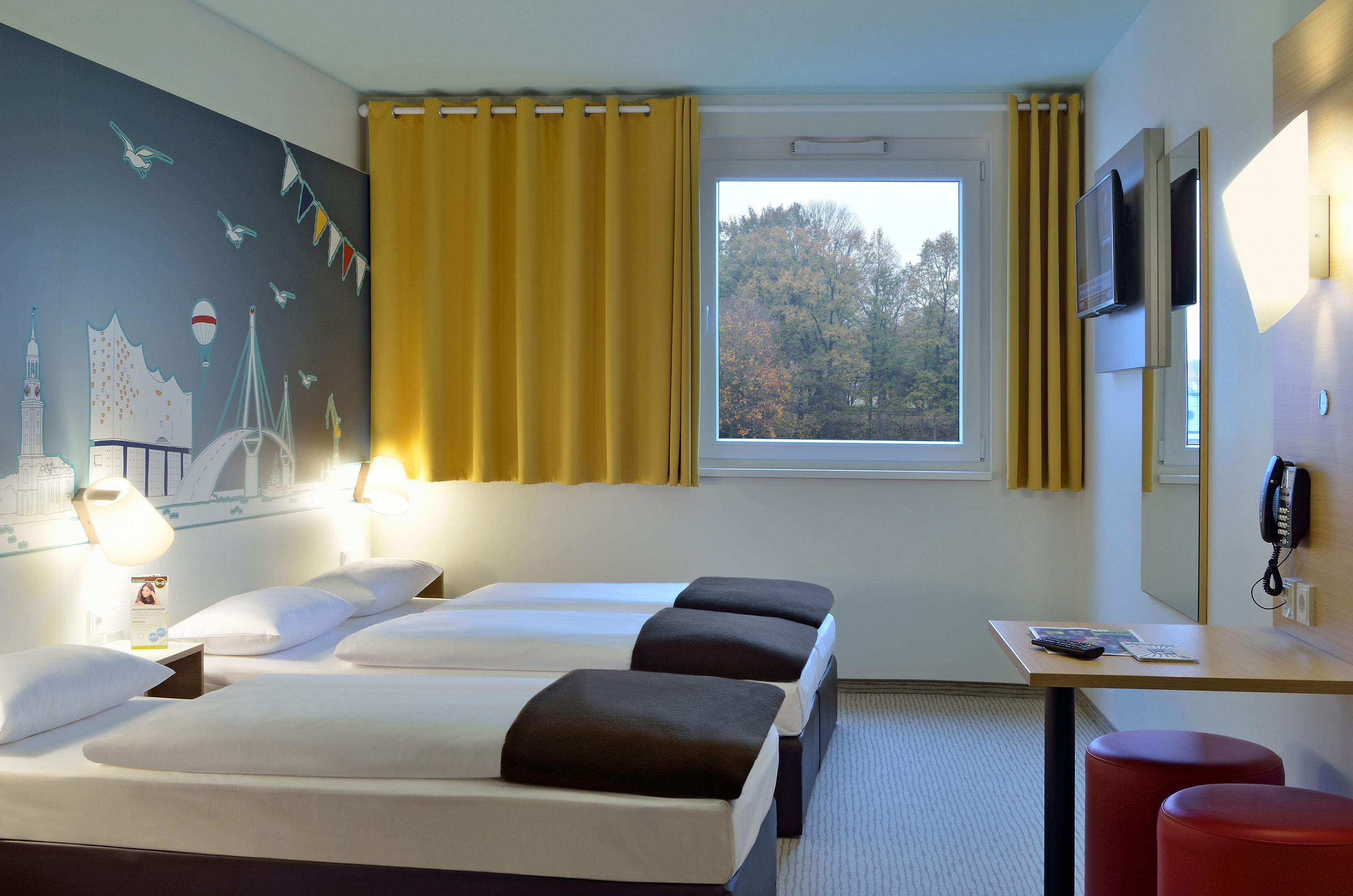 ROOM, TRIPLE