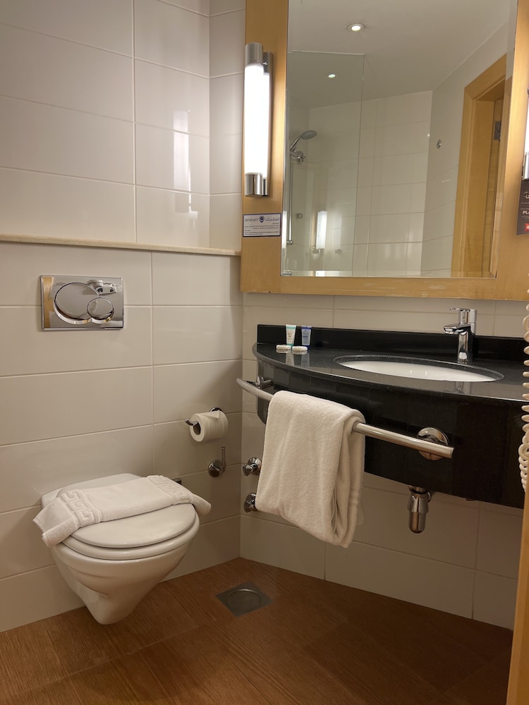 فندق إيبيس ينبع(Ibis Yanbu) 74/75