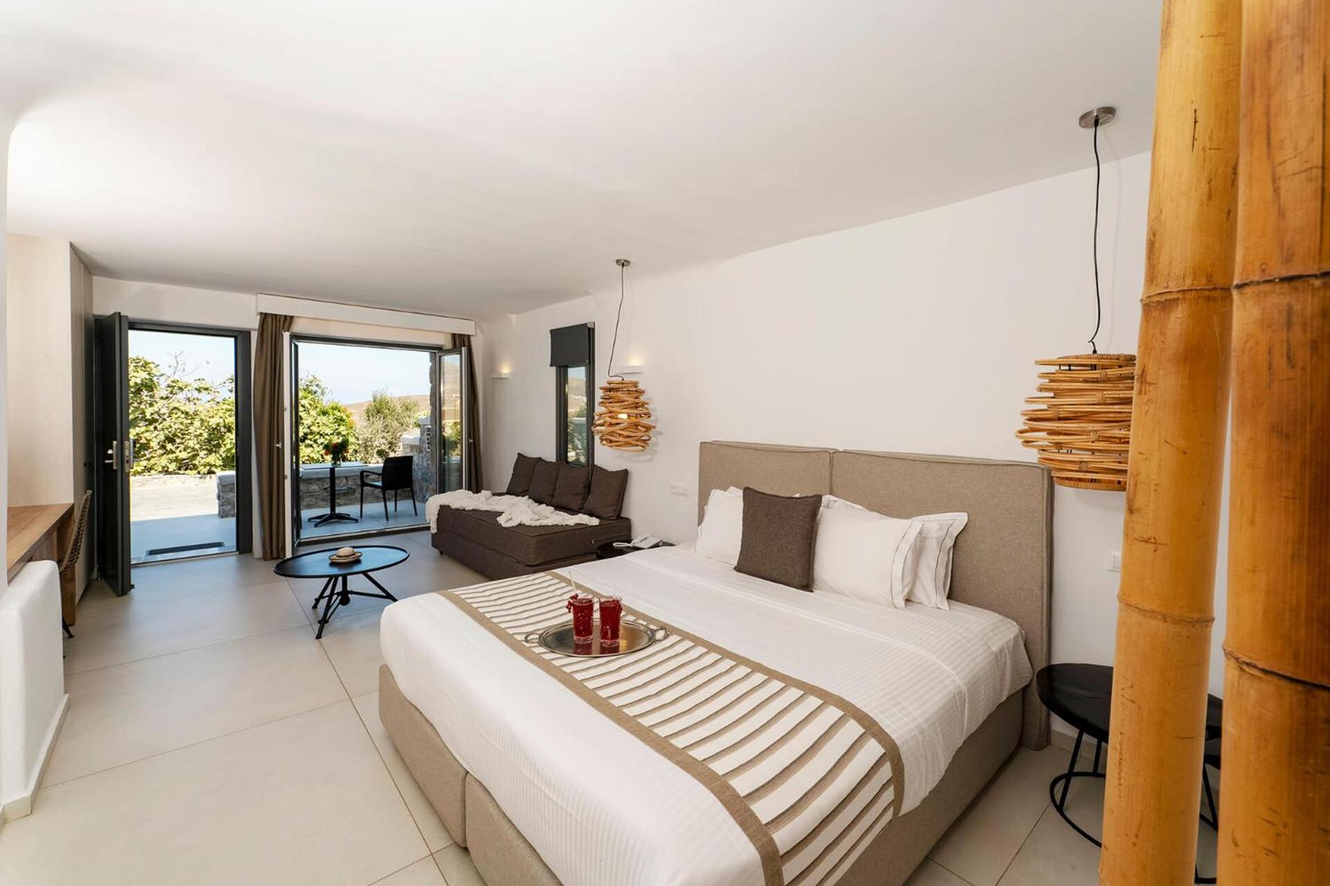COMFORT, SUITE, GARDEN VIEW