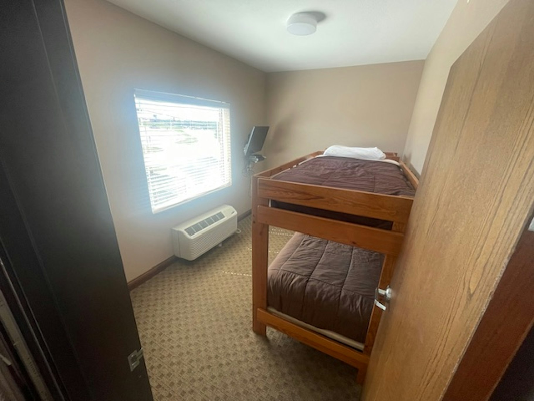 Bell Apos S Extended Stay And Suites 26/75