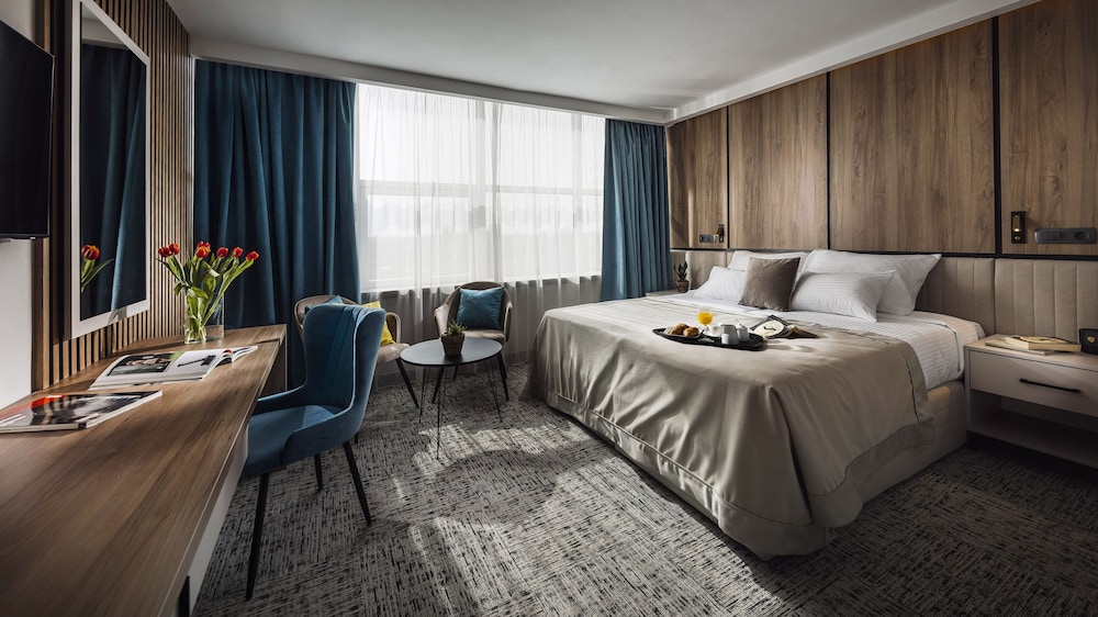 SUPERIOR, TWIN BEDS