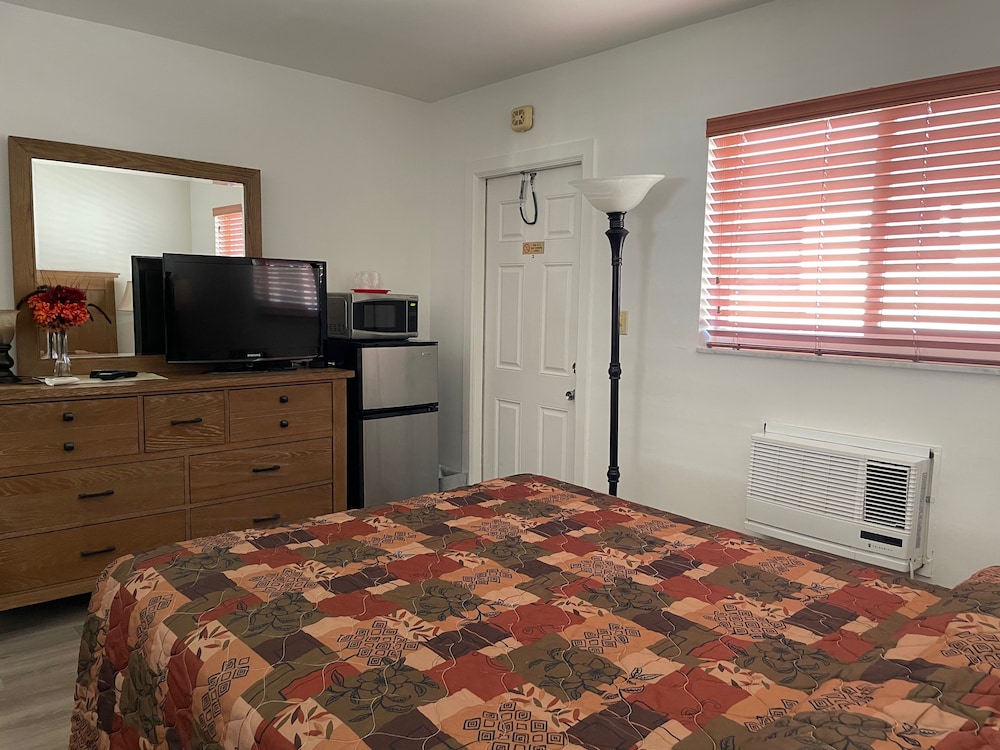 Shell Motel 62/73