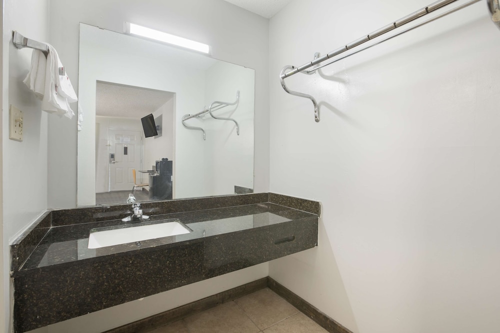 Americas Best Value Inn Suites Stockbridge Atlanta 27/31