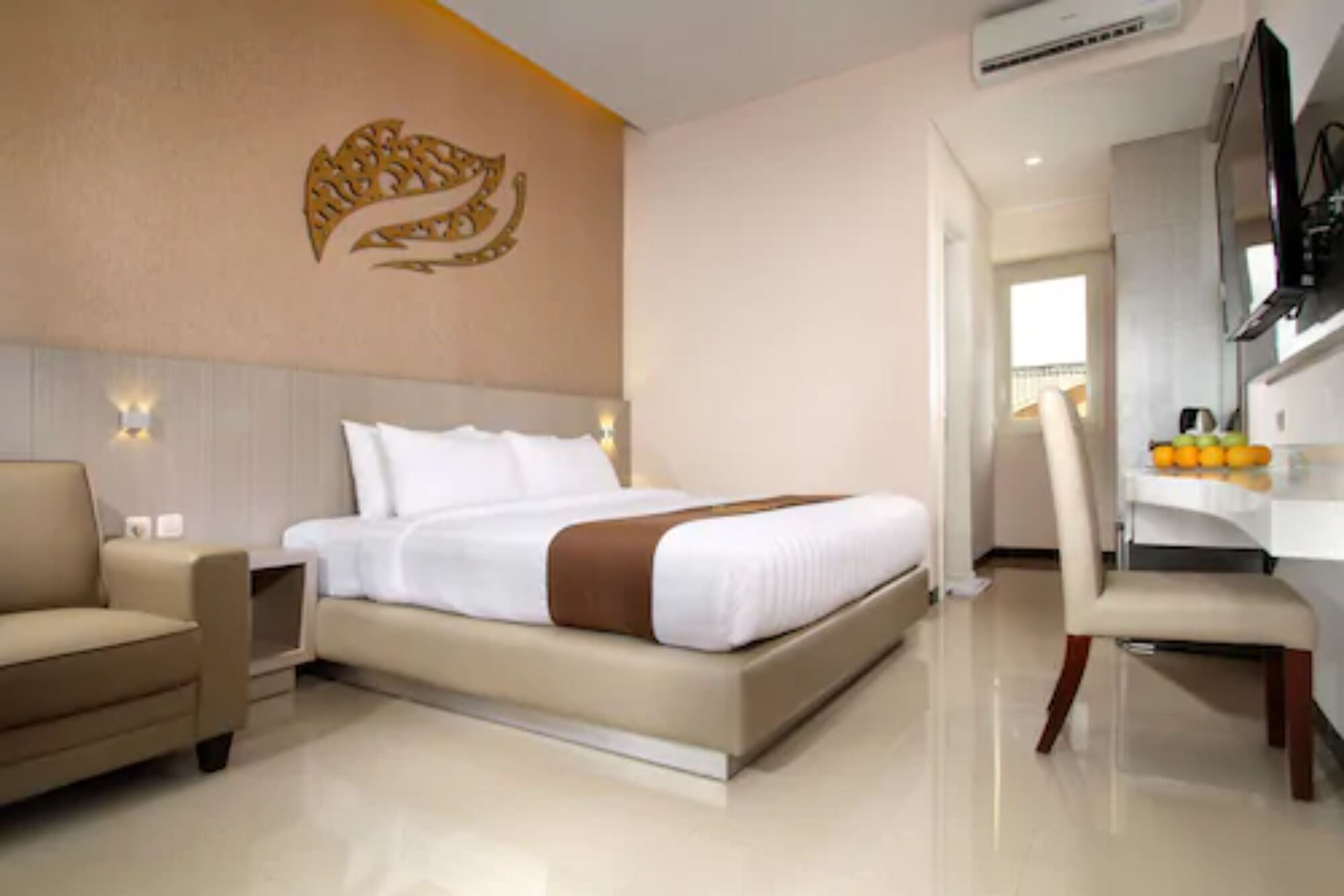 SUPERIOR, KING BED