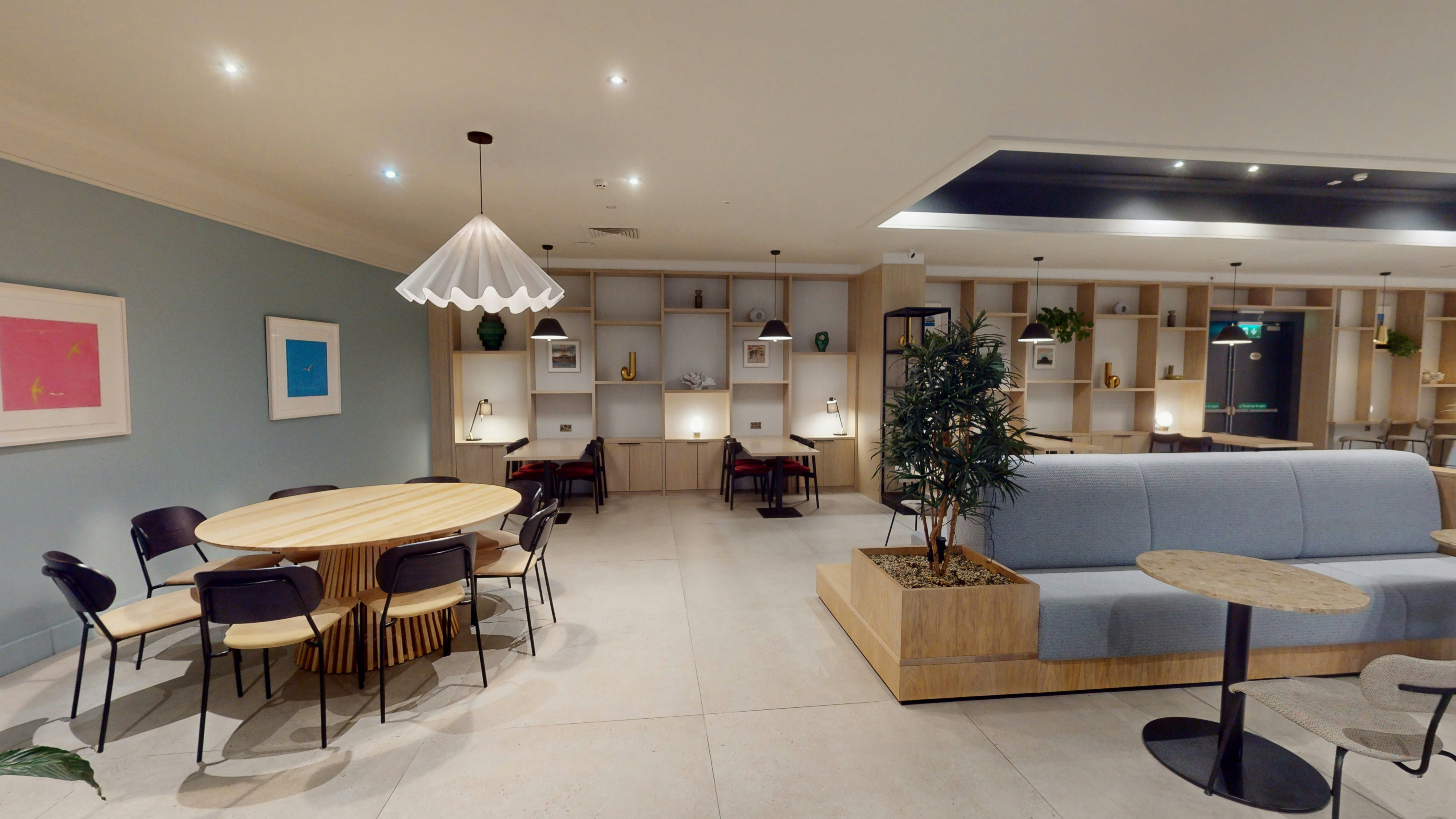 Clayton Hotel Dublin Airport Central 44/72