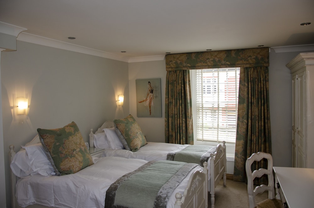 Castle View Guest House 3/22