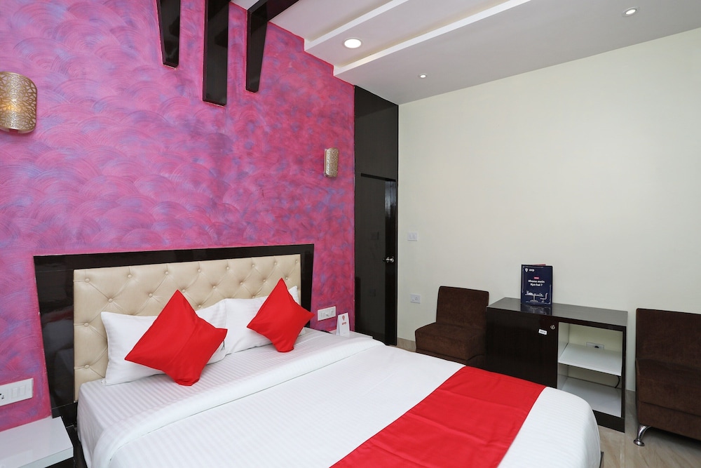 Oyo 15617 Abi's Inn 13/50