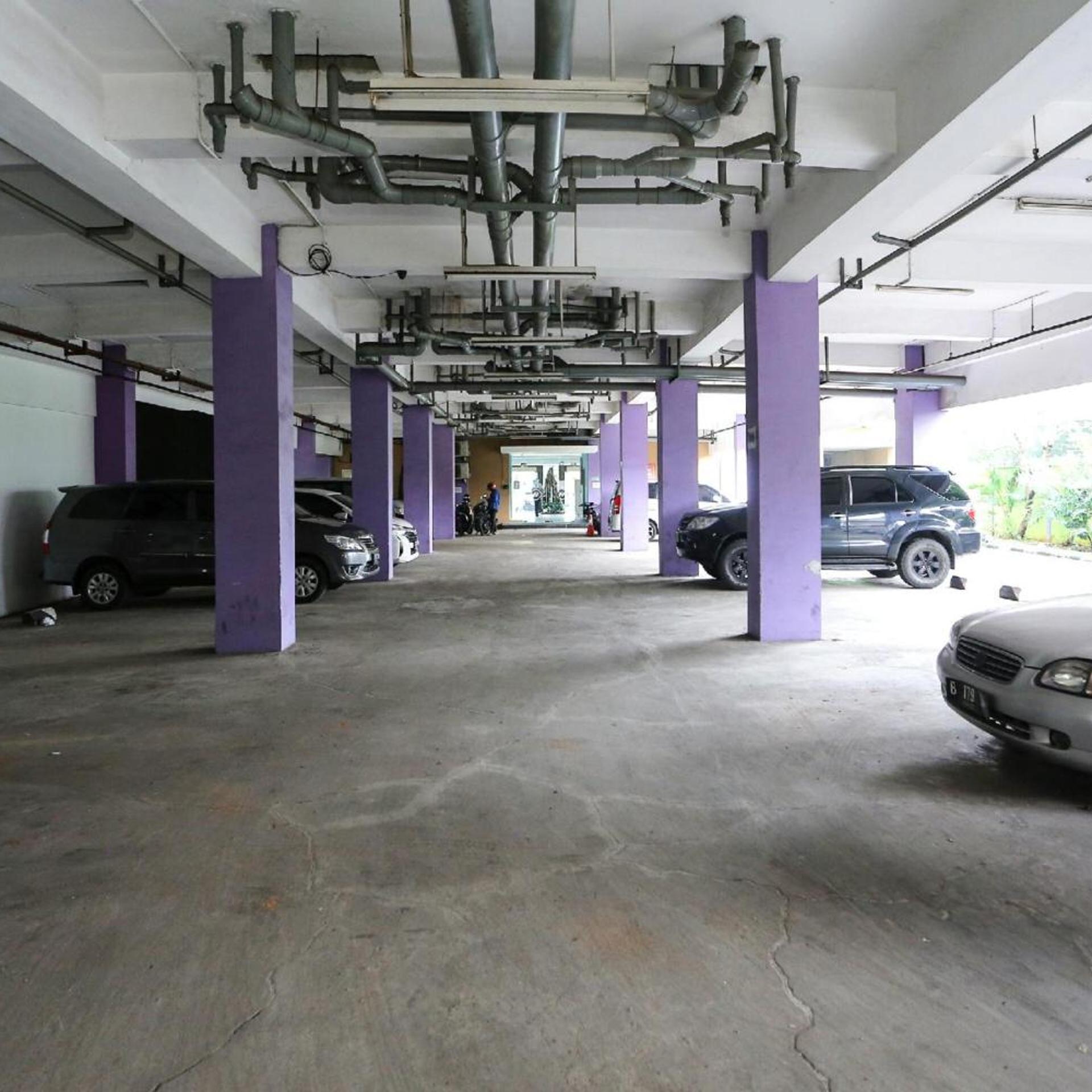 Super OYO Townhouse OAK Hotel Fiducia Pondok Gede 45/48