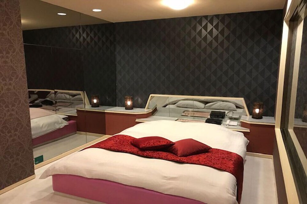 Hotel Jardin de Fleurs 30/48