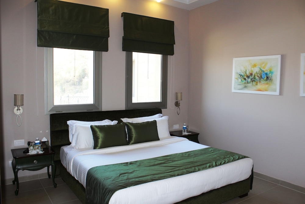 Cherry Blossom Boutique Hotel 21/69