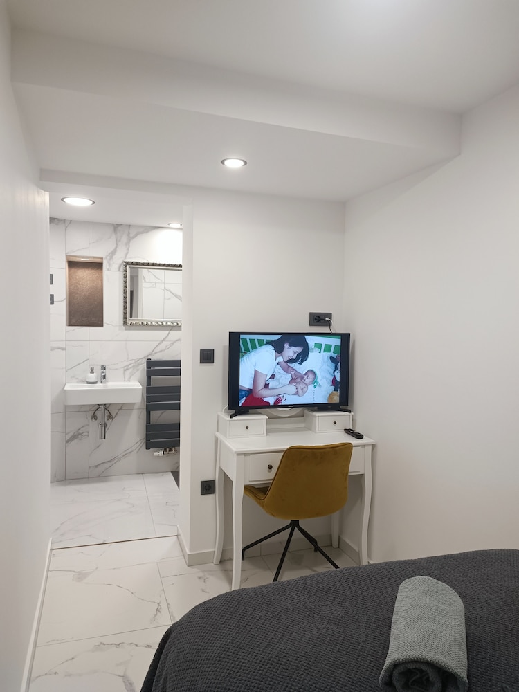 ROOMS MADISON 43/55