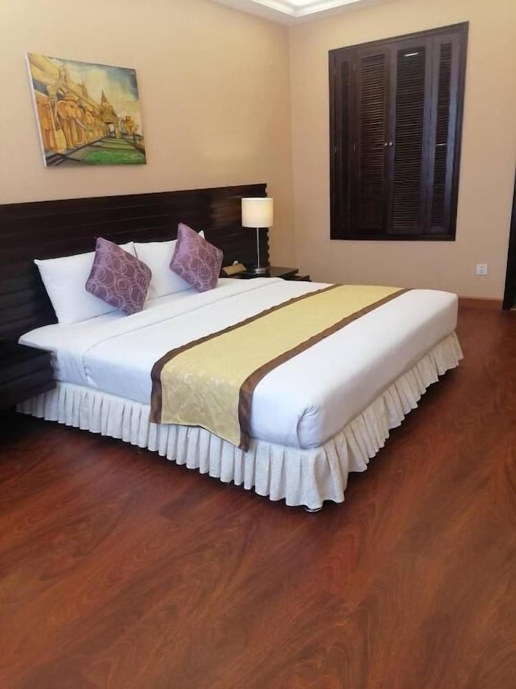 Savan Resorts 29/69