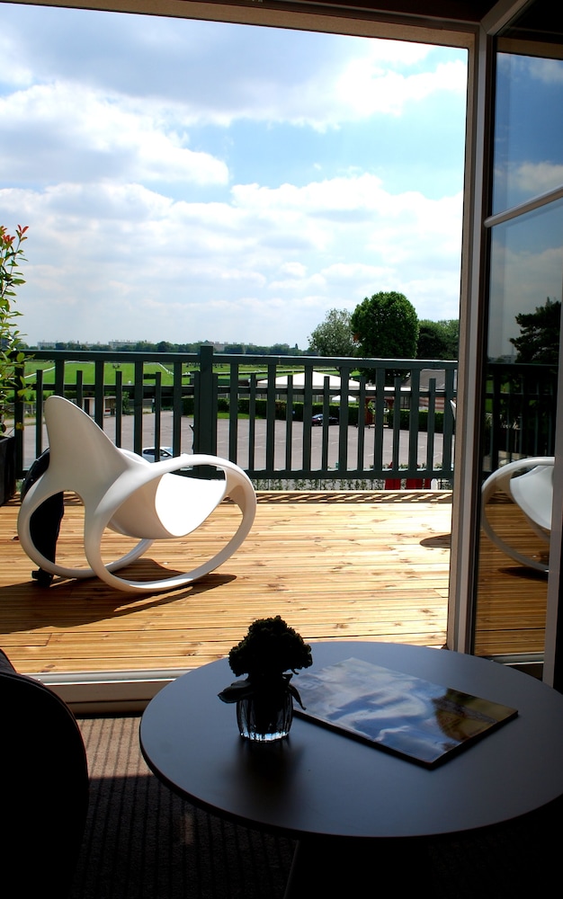 Renaissance Paris Hippodrome de St. Cloud Hotel 22/48