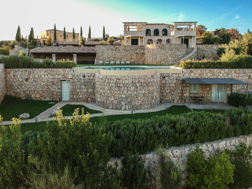 Villa Degli Ulivi 42/43