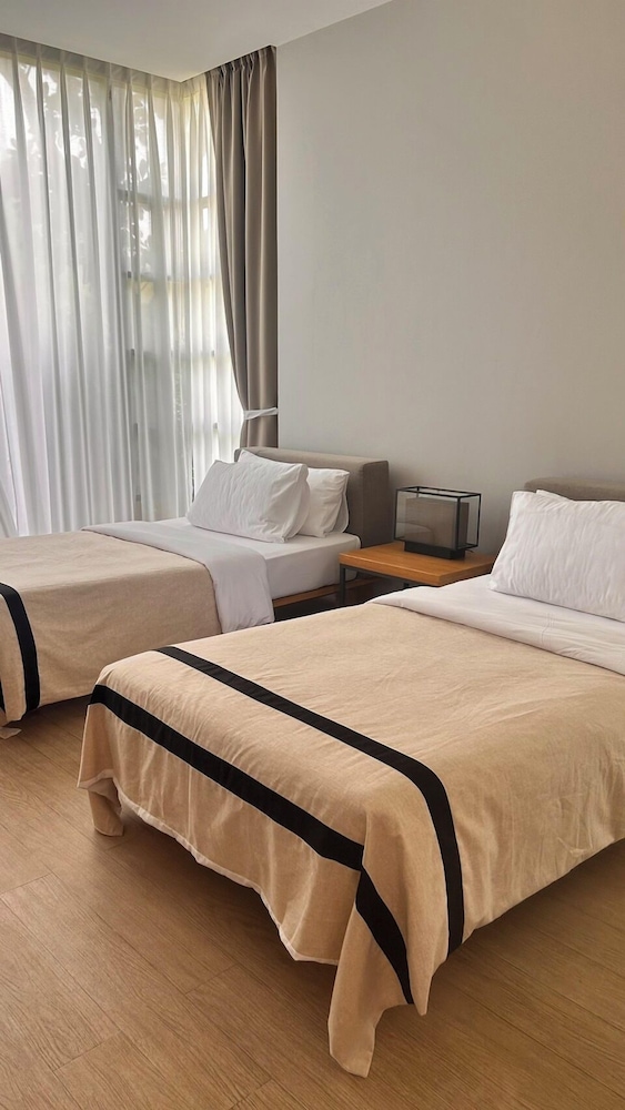MUTHI MAYA FOREST POOL VILLA RESORT 22/78