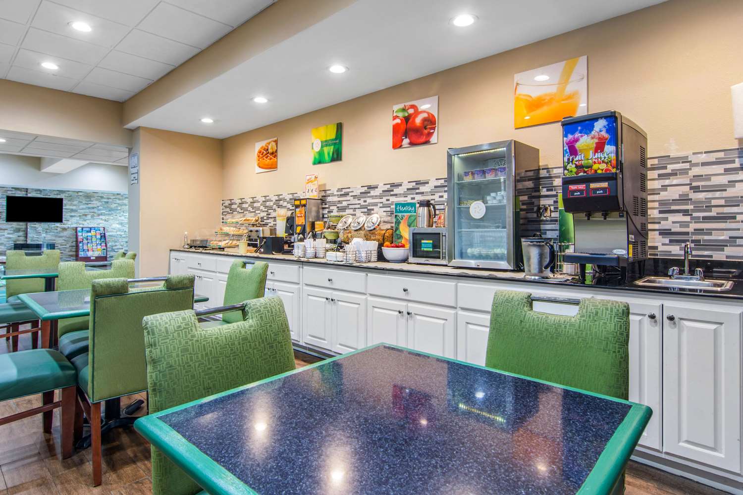 Quality Inn & Suites Union City Atlanta South 35/50