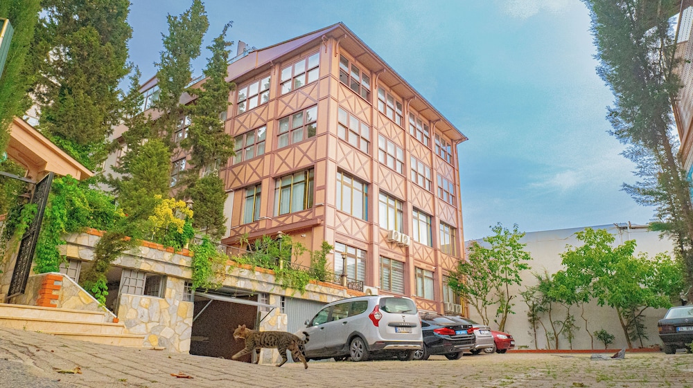 Elite Marmara Bosphorus Camlica 38/49