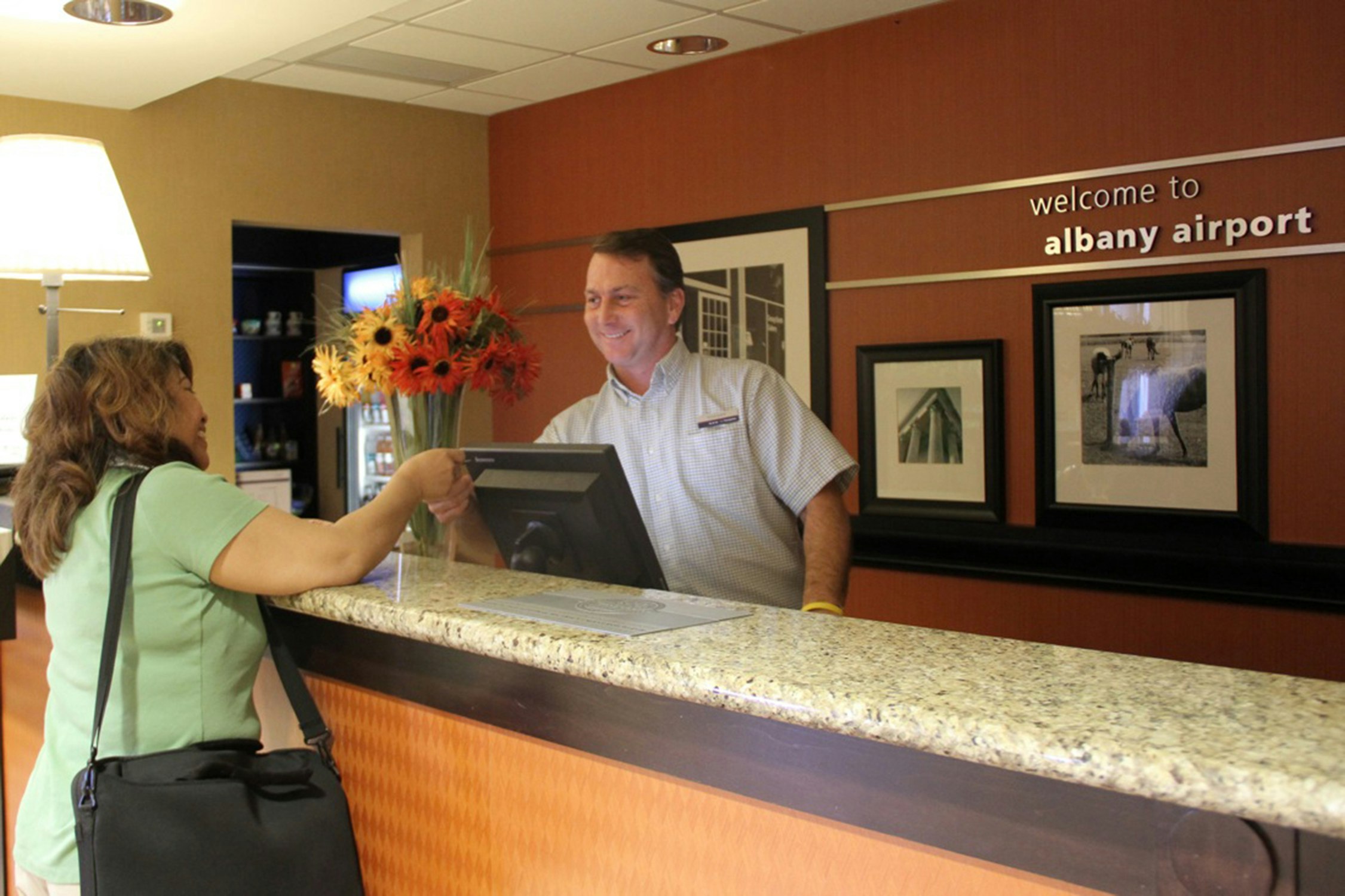Hampton Inn & Suites Albany-Airport 2/36