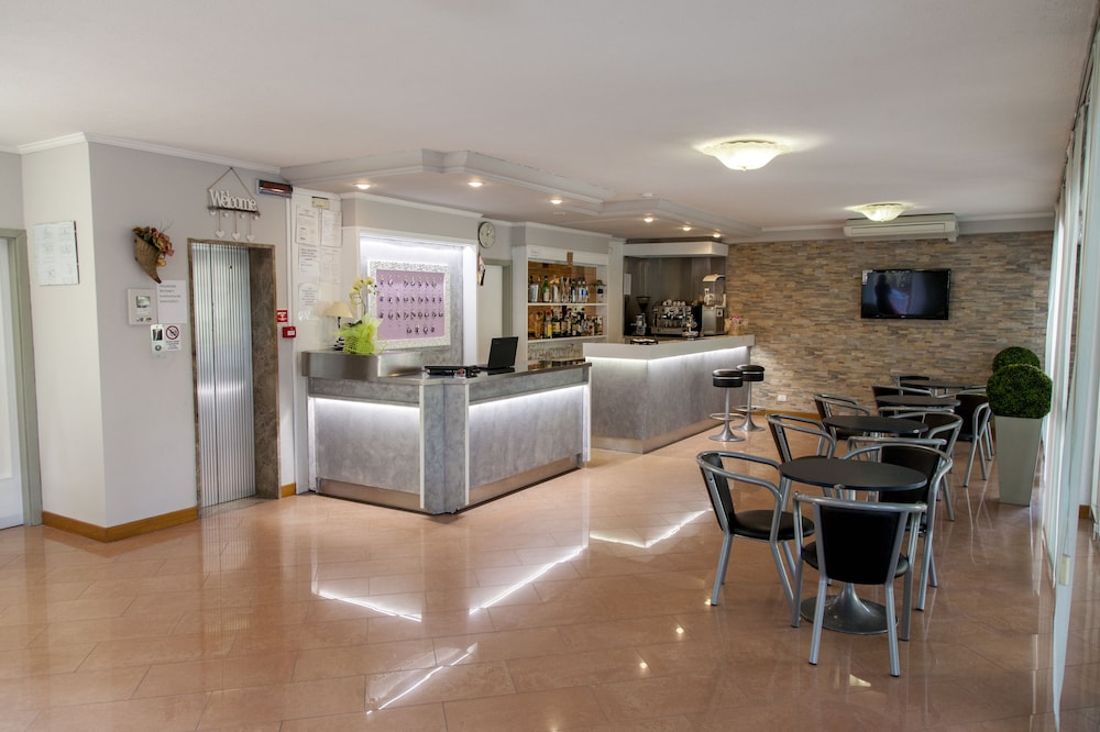 Hotel Concorde 9/50